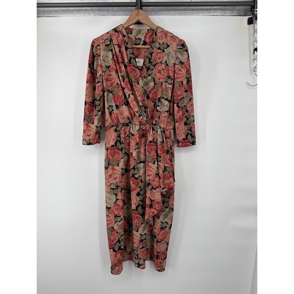 Scarlet  Made In USA and Pink Floral Garden Justine Dress - Picture 5 of 10